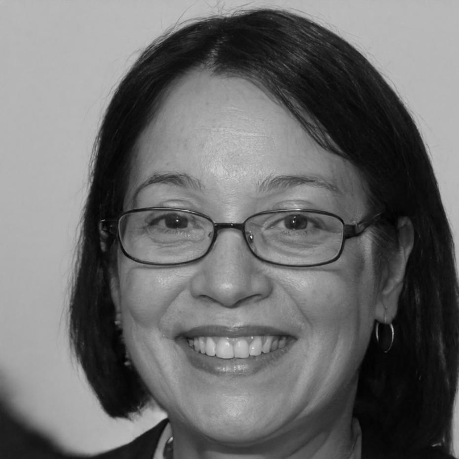 Dr. Elena Rodriguez, Financial Communication Specialist